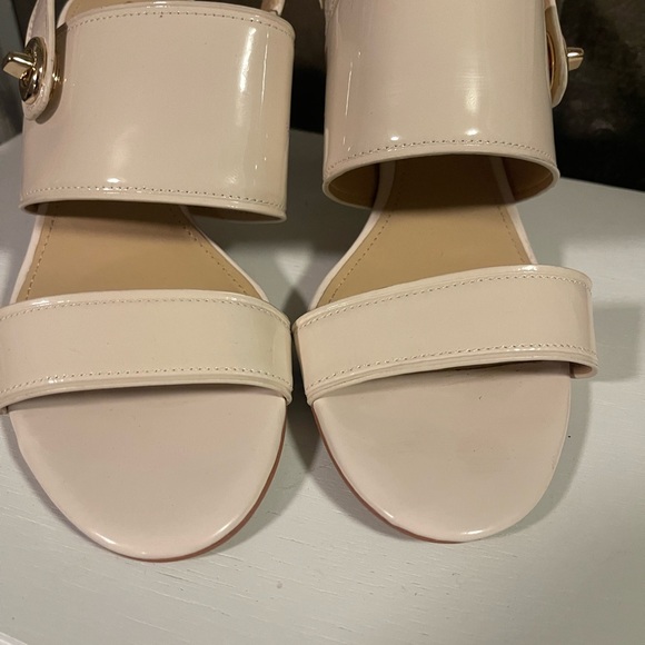 Coach 👡 women’s size 8.5B - Picture 10 of 12